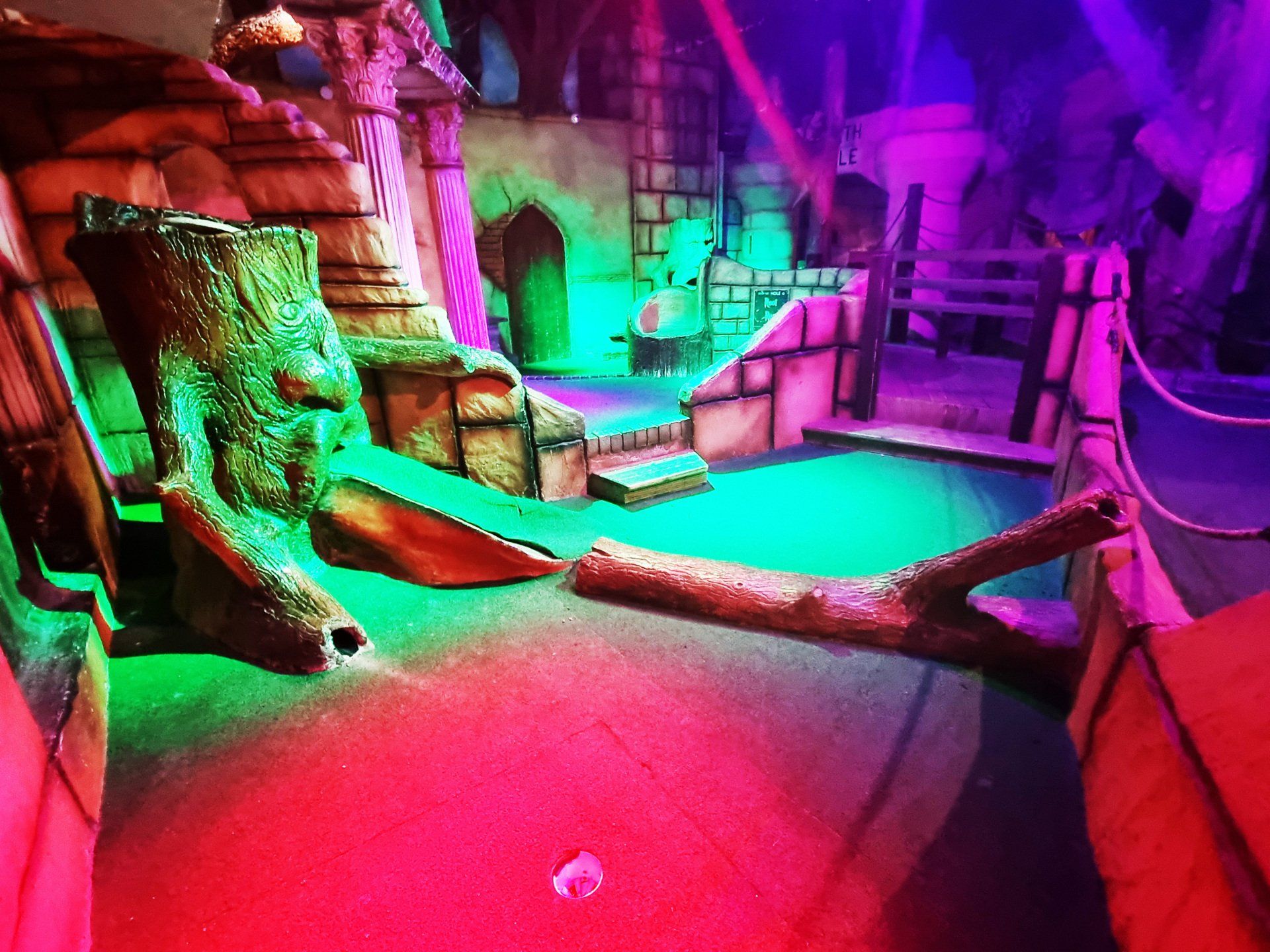 Mannings Amusement Park Ltd - Felixstowe, Suffolk - Crazy Golf