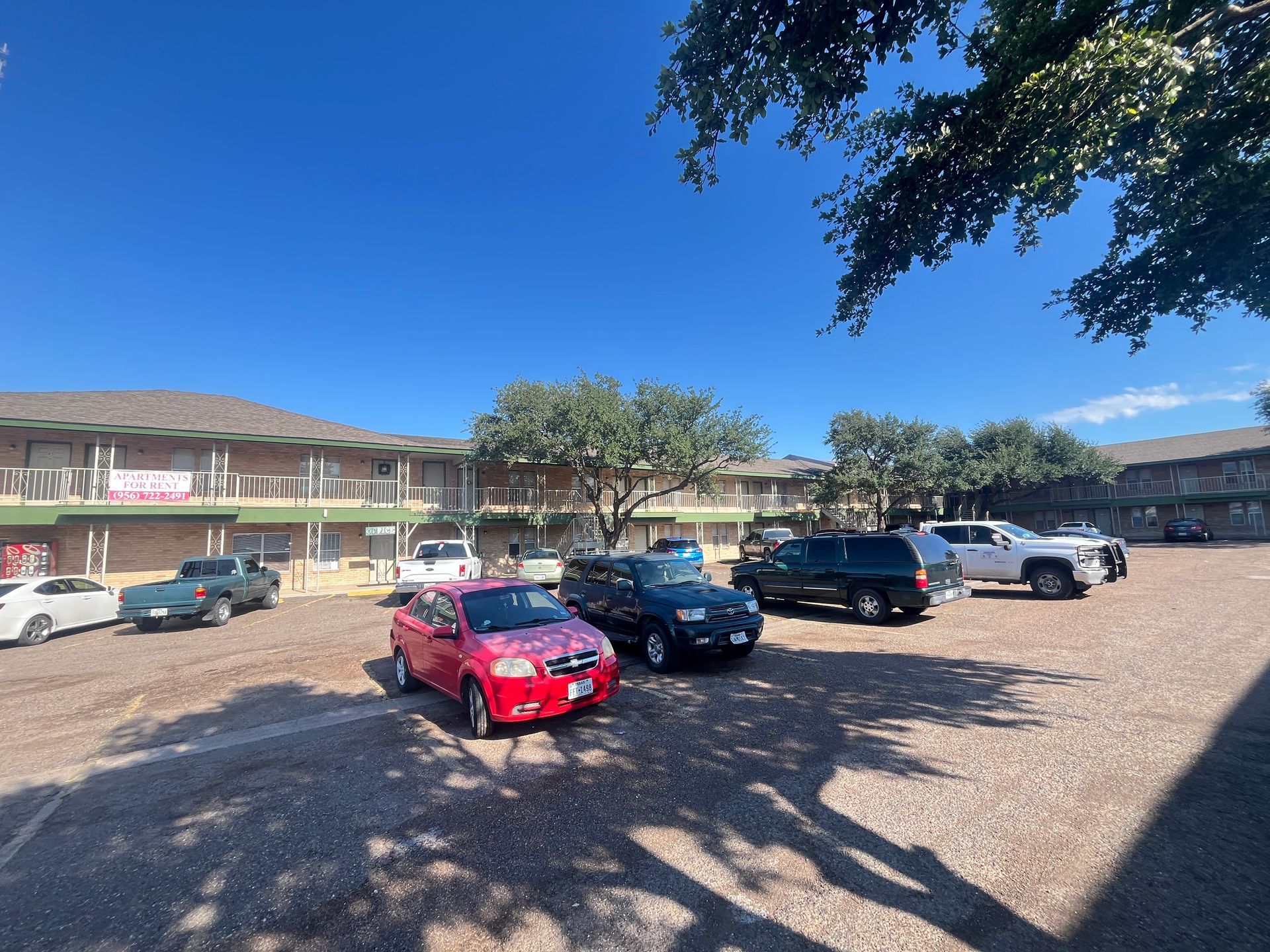 Town Oaks Apartments