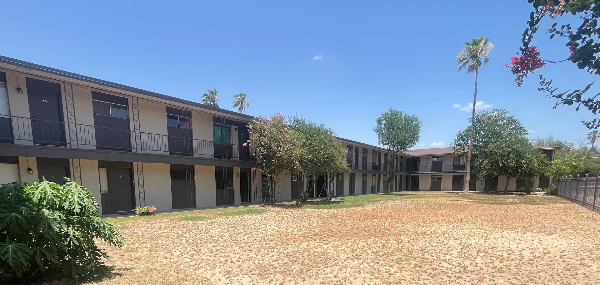 Retama Apartments