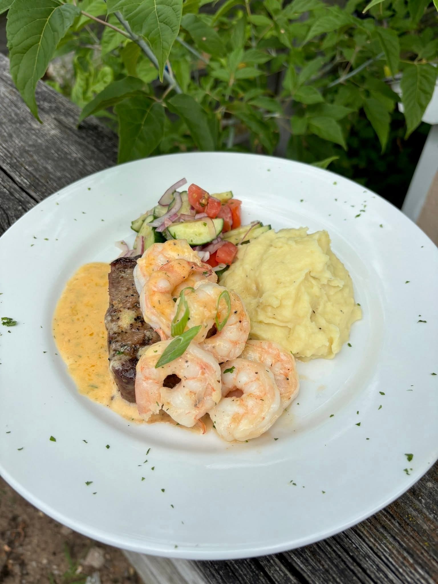 meat mashed potatoes and gravy