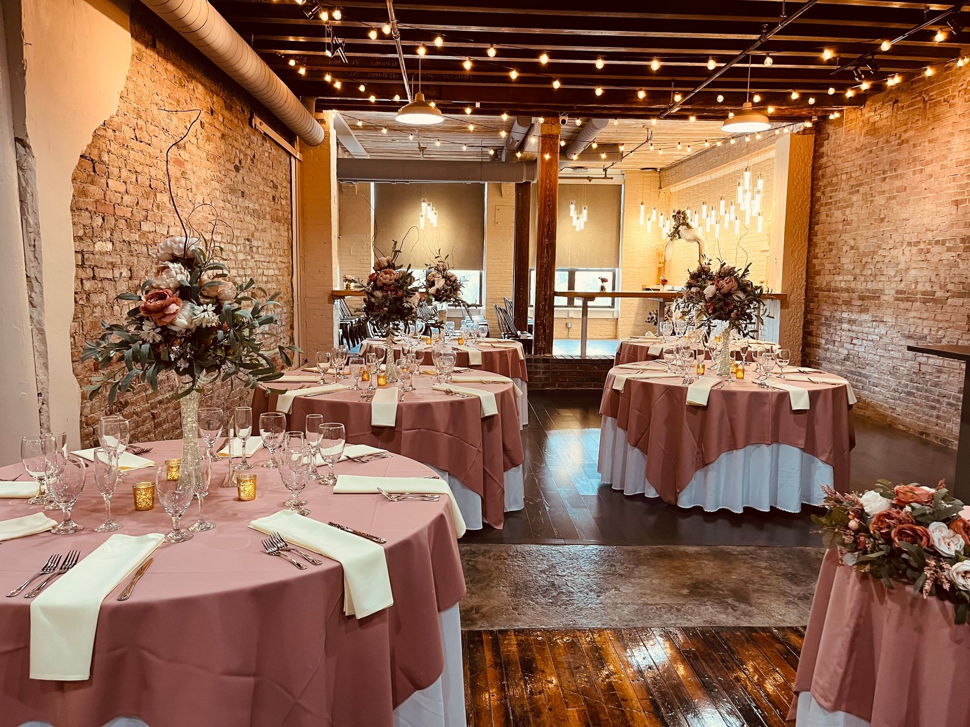Sudden change in plans? We accomodate late bookings, space permitting. Our experienced team will help you host an event that looks like it took months of planning. We won't tell!