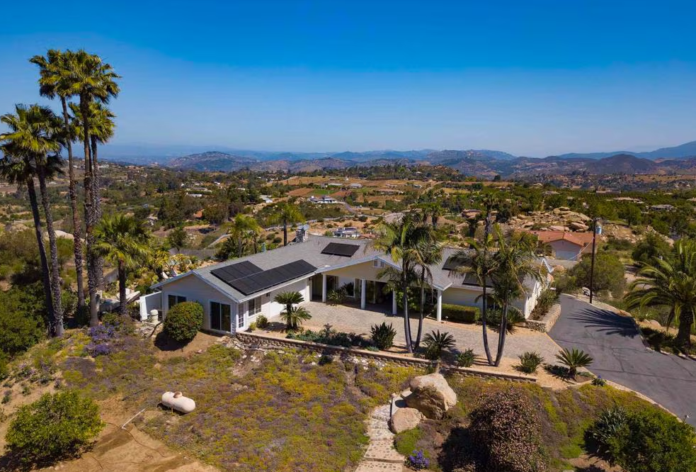 9954 Rocky Ridge 92026