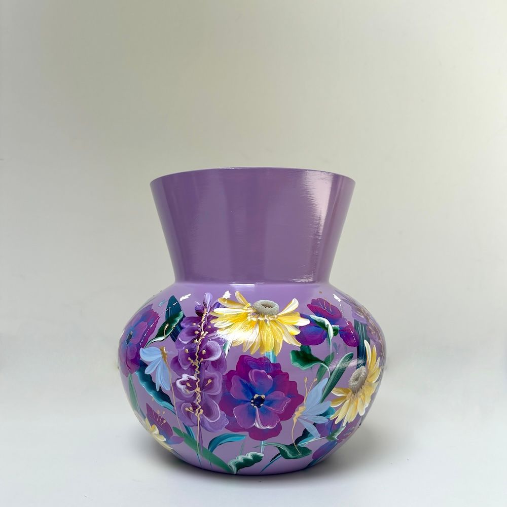 Vaas lavender purple
