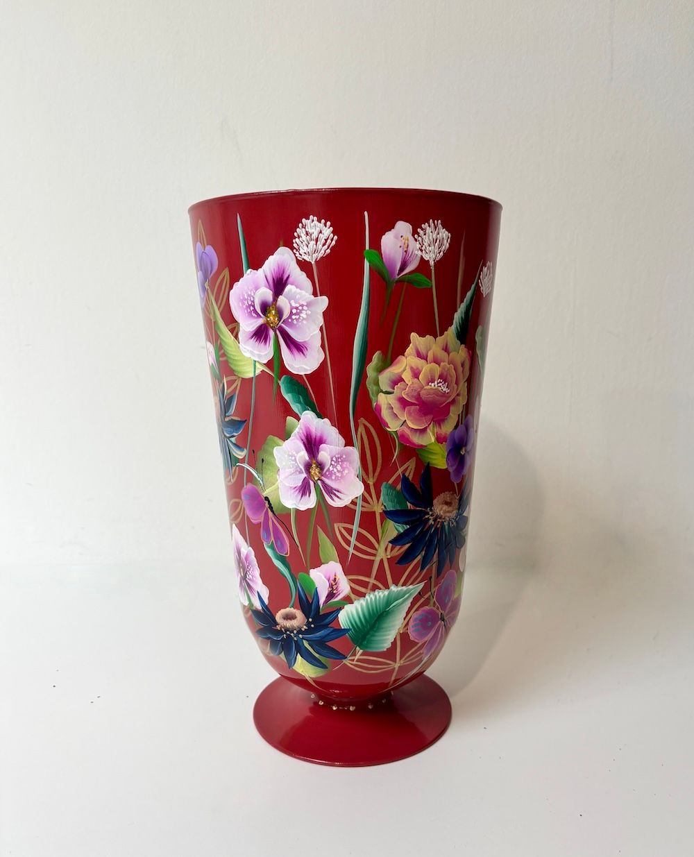 Vaas Blossom Hummingbird