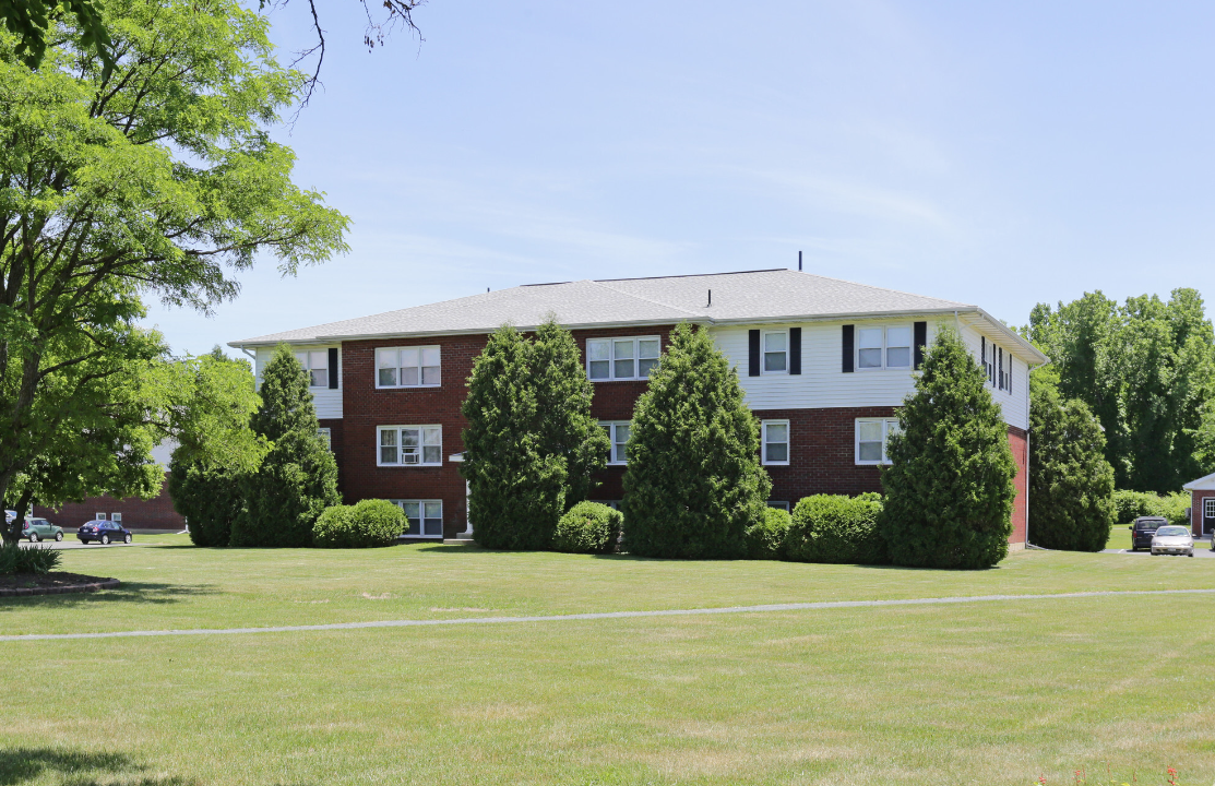 Home Country Gardens Apartments