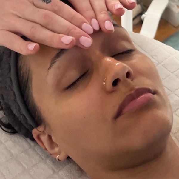 Sculpt and Drain Face Massage