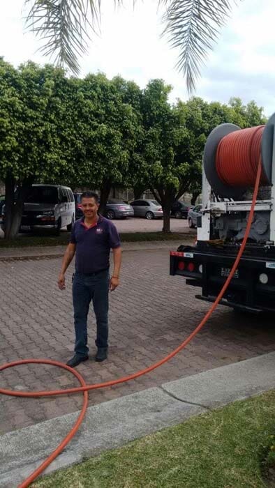 FONTANERÍA SANTACRUZ - Detección de fugas ocultas