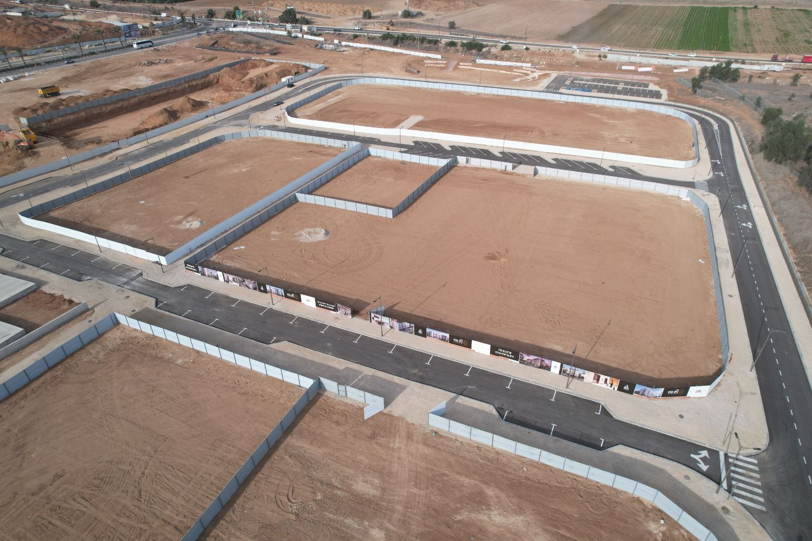 גידור ושילוט אתרי בניה