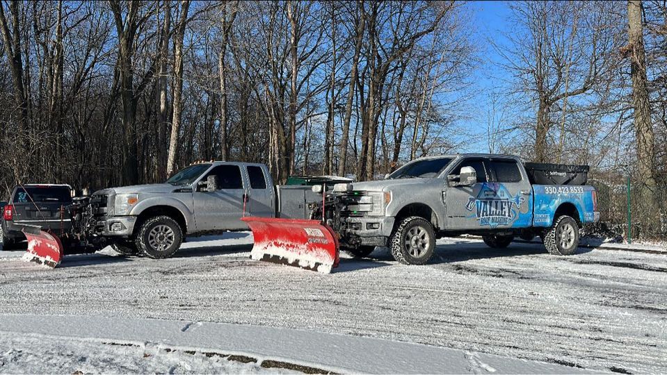 Valley Roof Washing snow removal NE Ohio, Western PA Youngstown & Boardman OH, and Cranberry & Wexford PA.