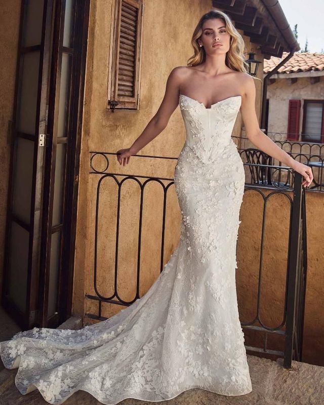 Designer Wedding Dresses & Bridal Gowns | Merlili Bridal Boutique Designer Wedding Dresses & Bridal Gowns | Merlili Bridal Boutique