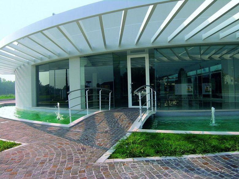 costruzioni commerciali