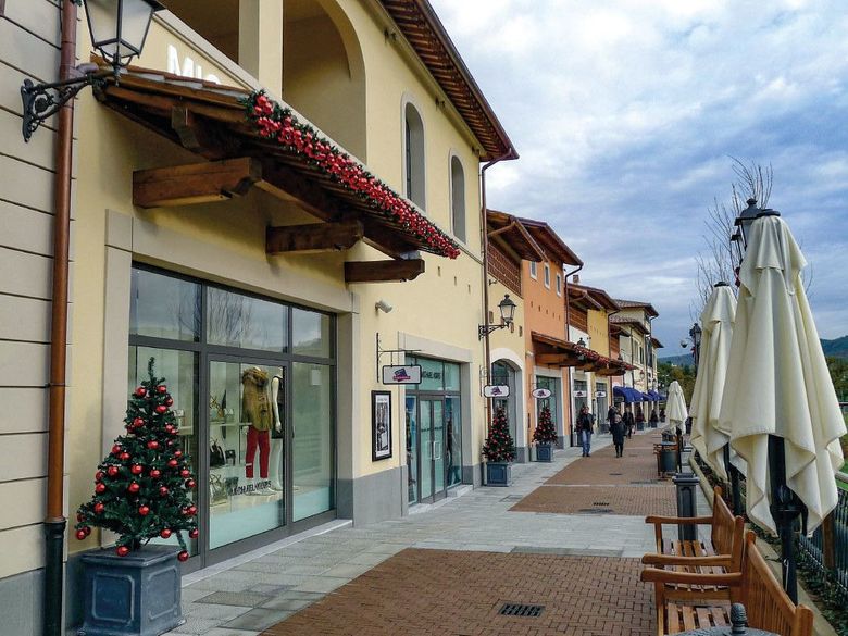 costruzioni commerciali