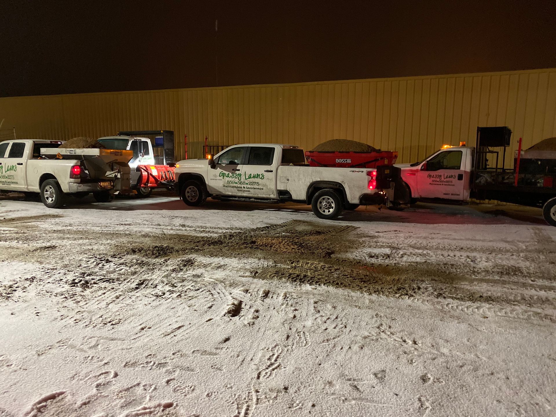 Shoveling Snow - Nicholasville, KY - Grassy Lawns