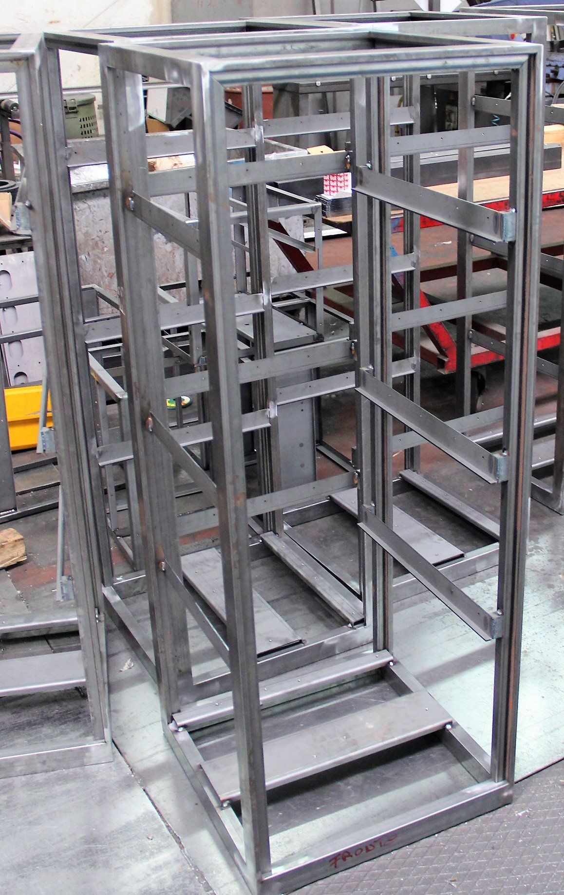 taglio metalli su misura