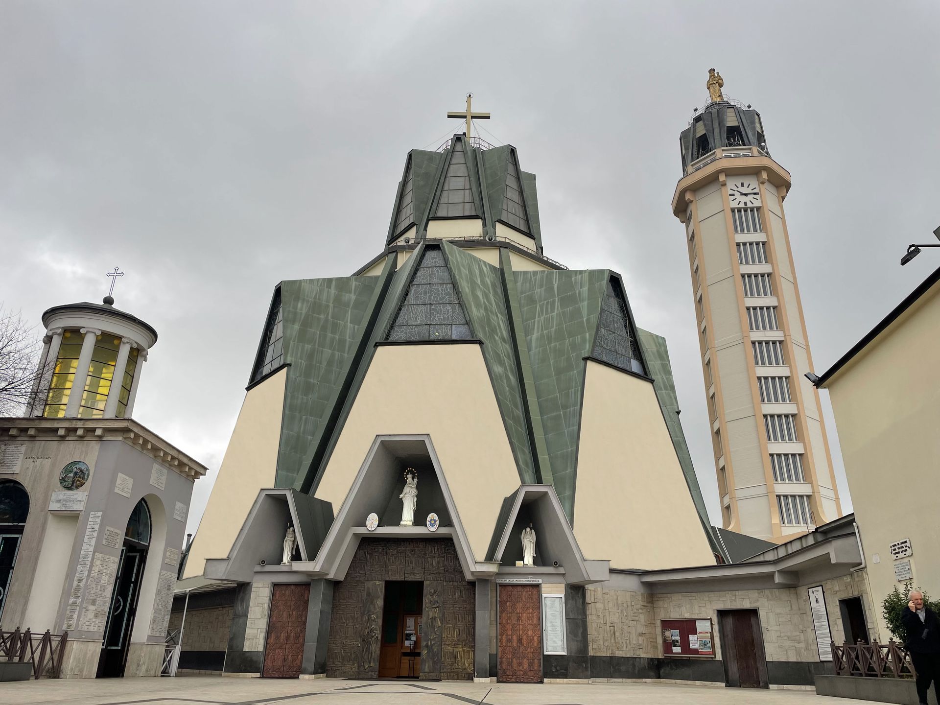 Santuario di Maria Santissima Consolatrice del Carpinello