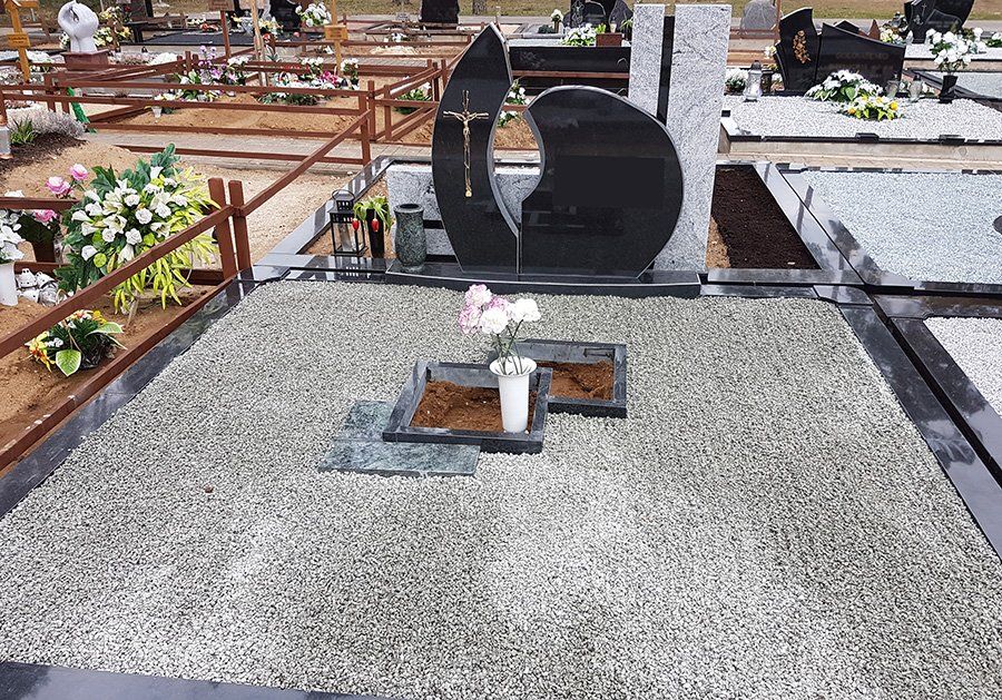 Dviejų dalių paminklai