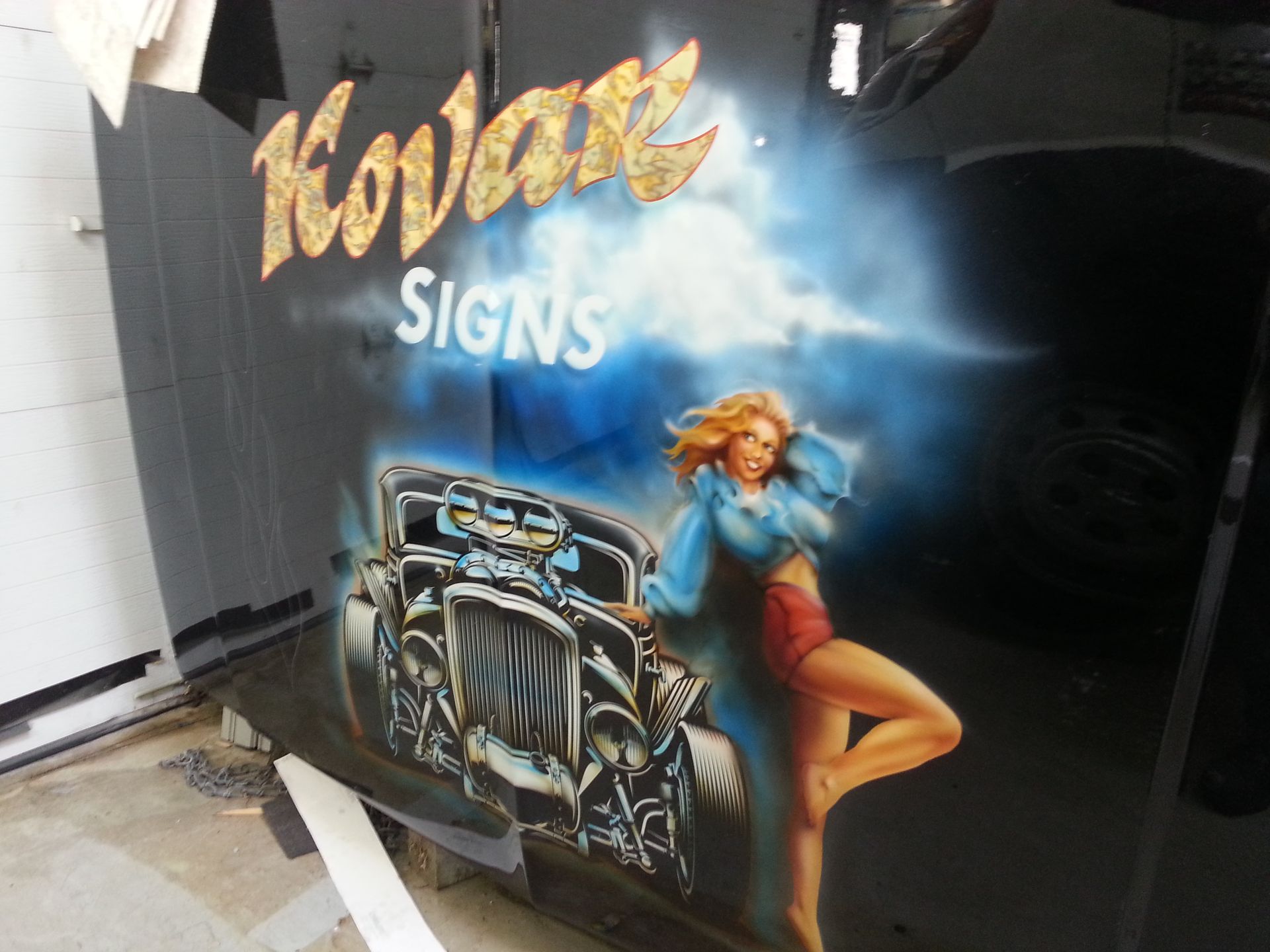 kovar custom sign