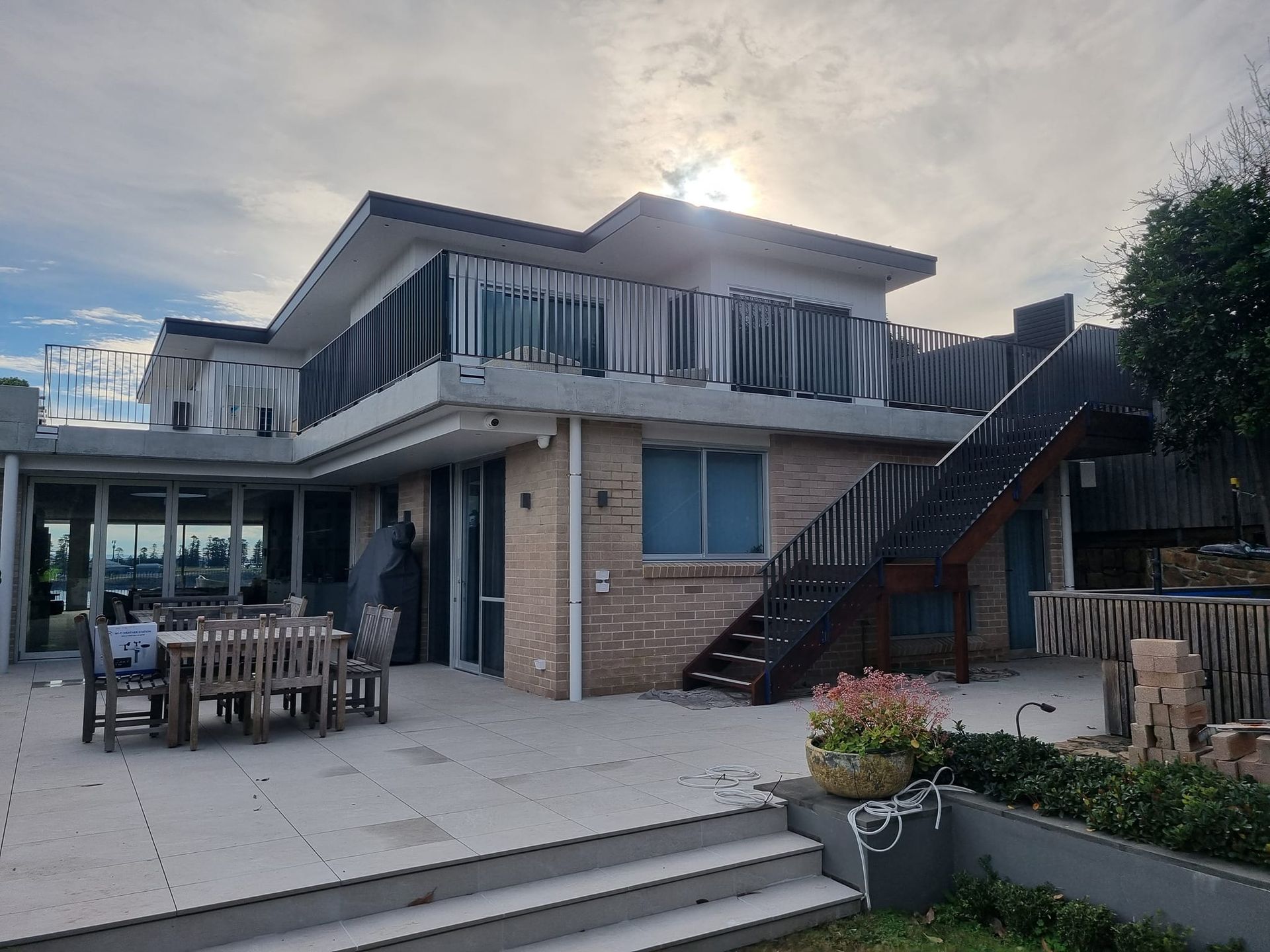 Vertical Picket slat balustrade — D & T Balustrade Systems In Unanderra, NSW