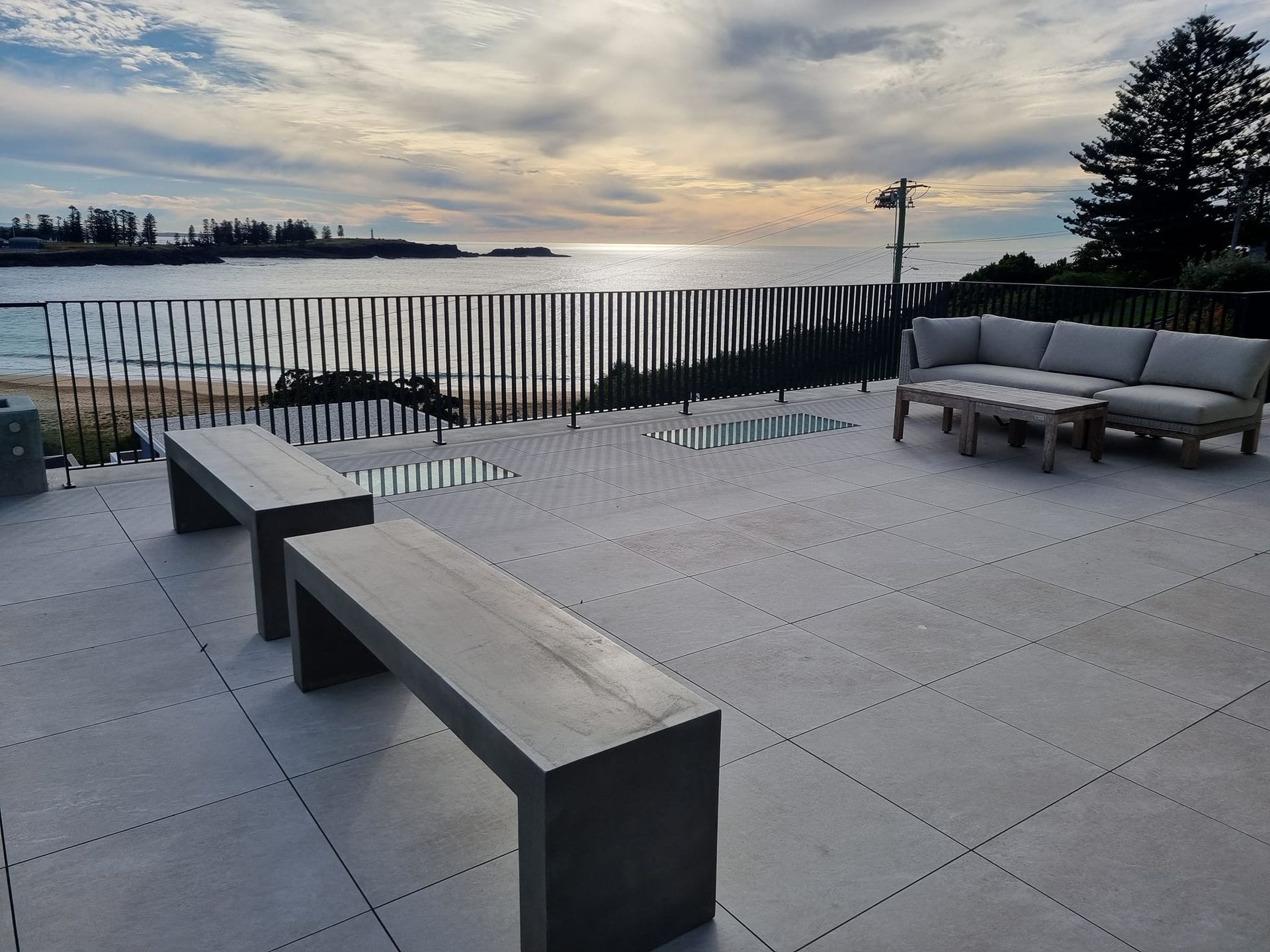 Picket Style Balustrade — D & T Balustrade Systems In Unanderra, NSW