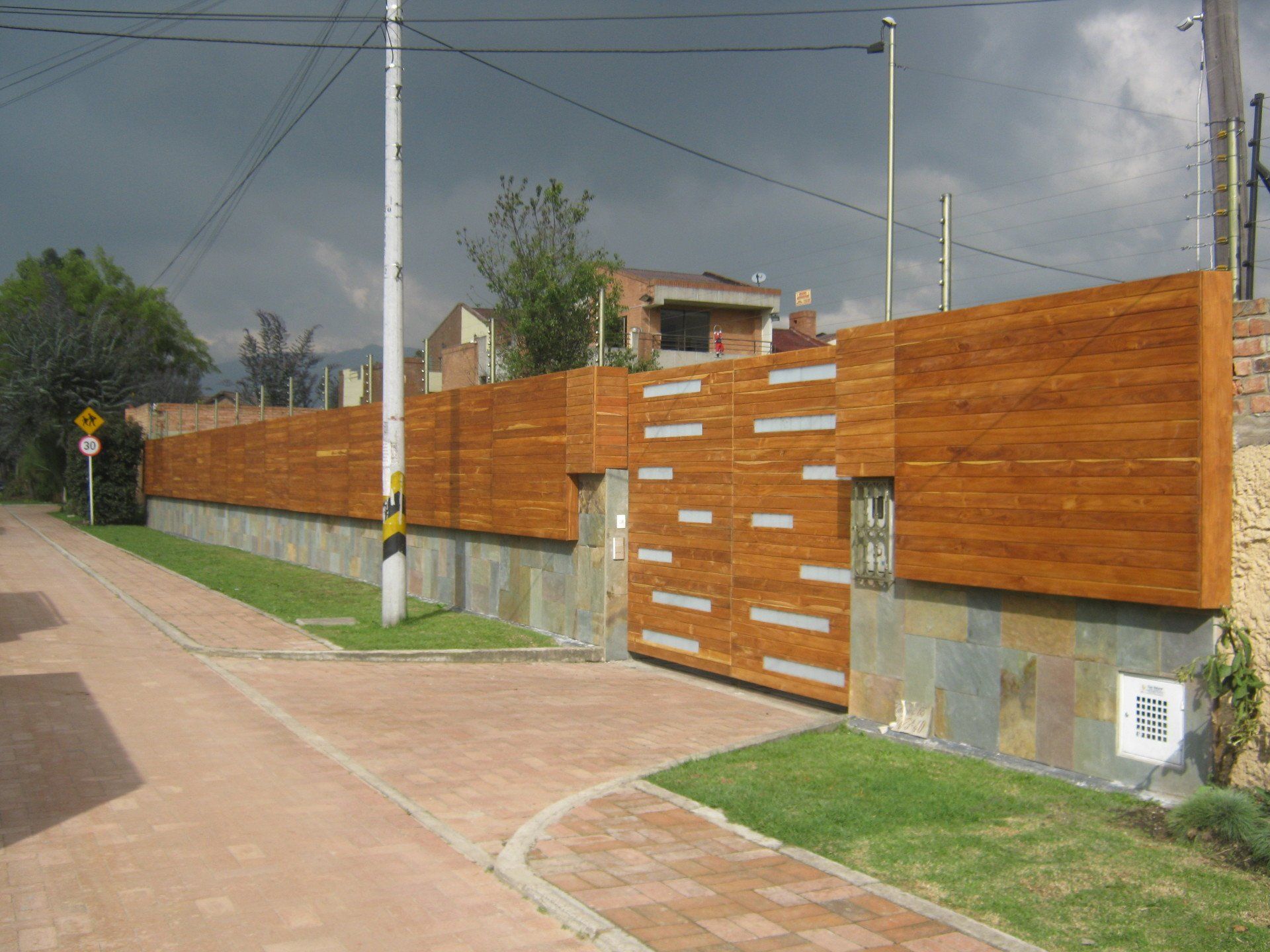 Cerramientos y pisos en madera