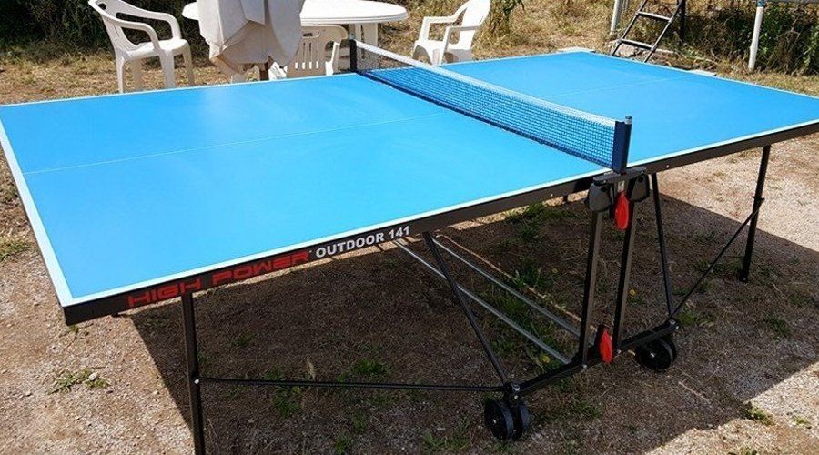 agriturismo con tavolo da ping pong