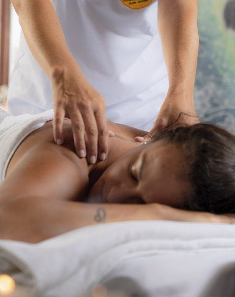 Relaxing Massages in oour SPA room at Casa Olonche