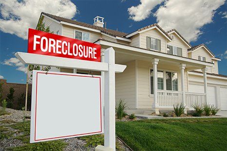 Civil Law - House With Foreclosure Sign in Belvidere, NJ