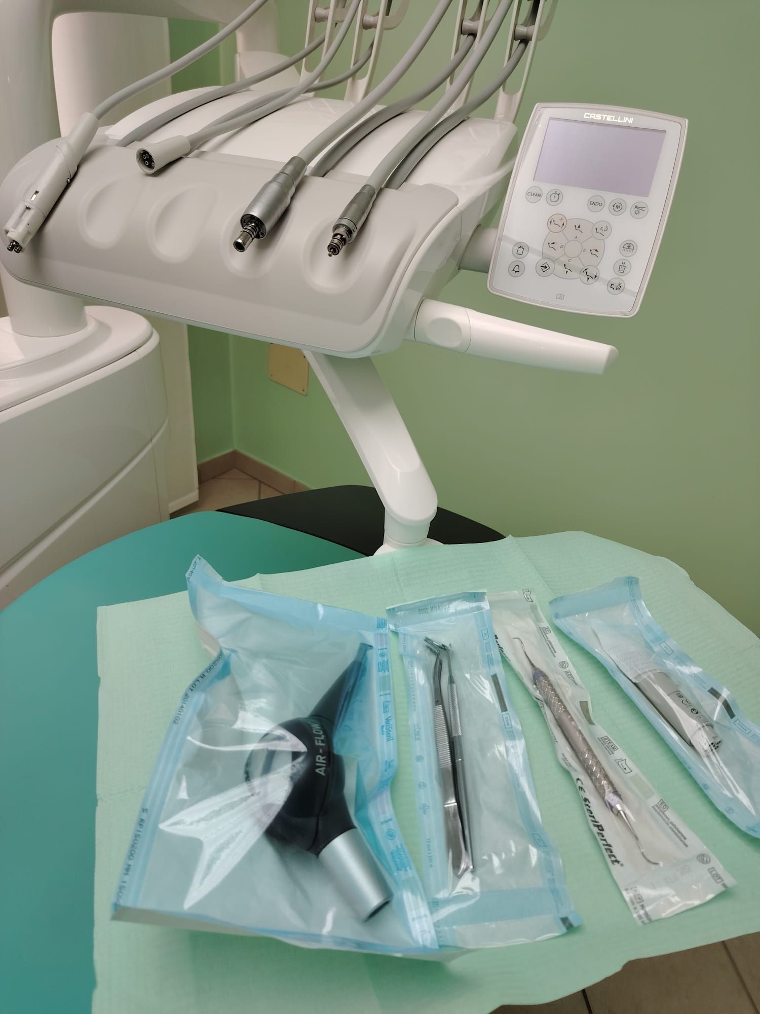 attrezzi dentista