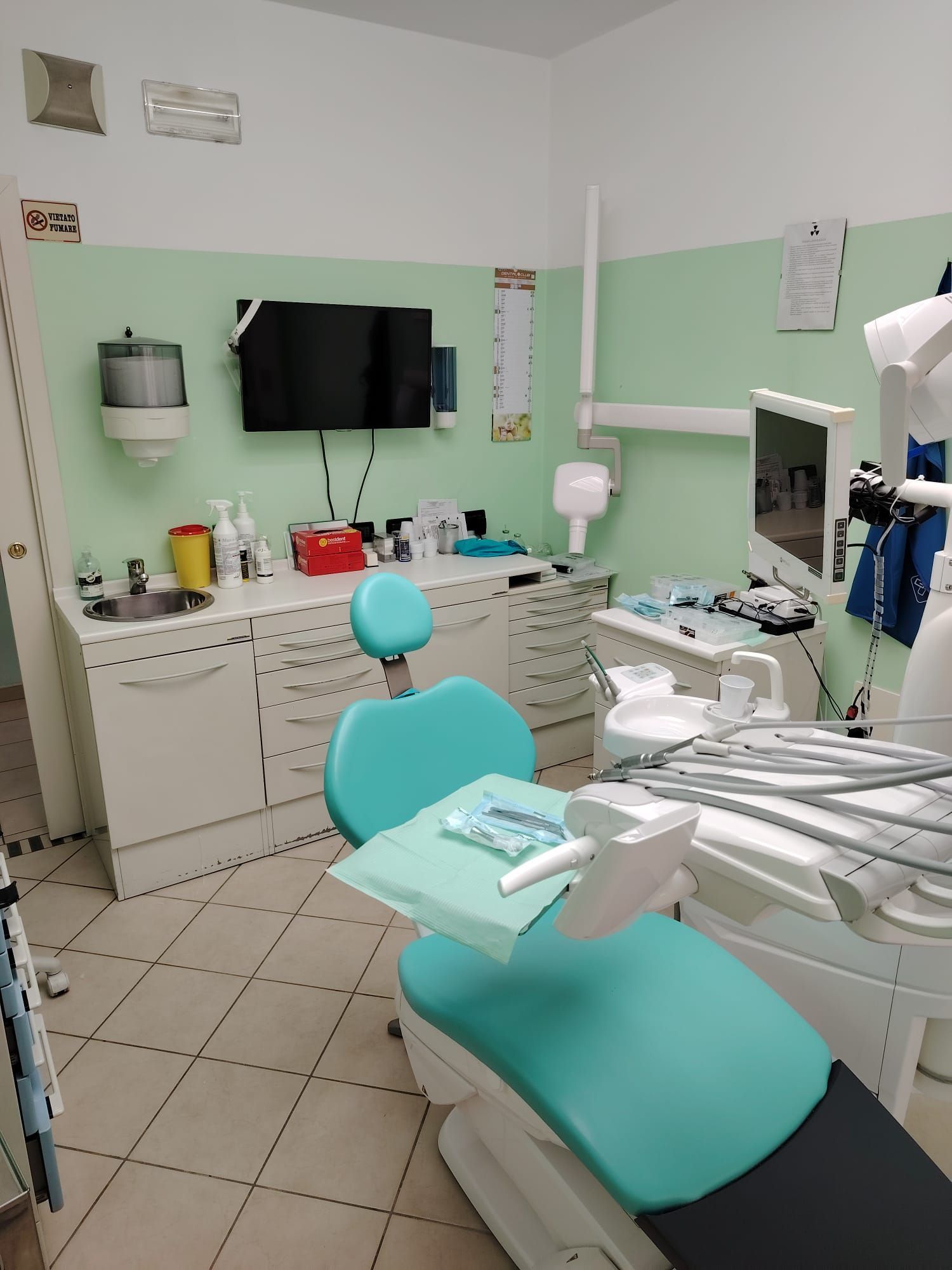 attrezzi dentista