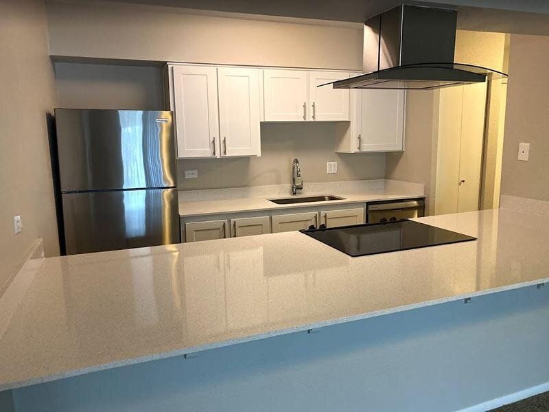 Kitchen | Falcon Run Apartments in Englewood, CO | Interior