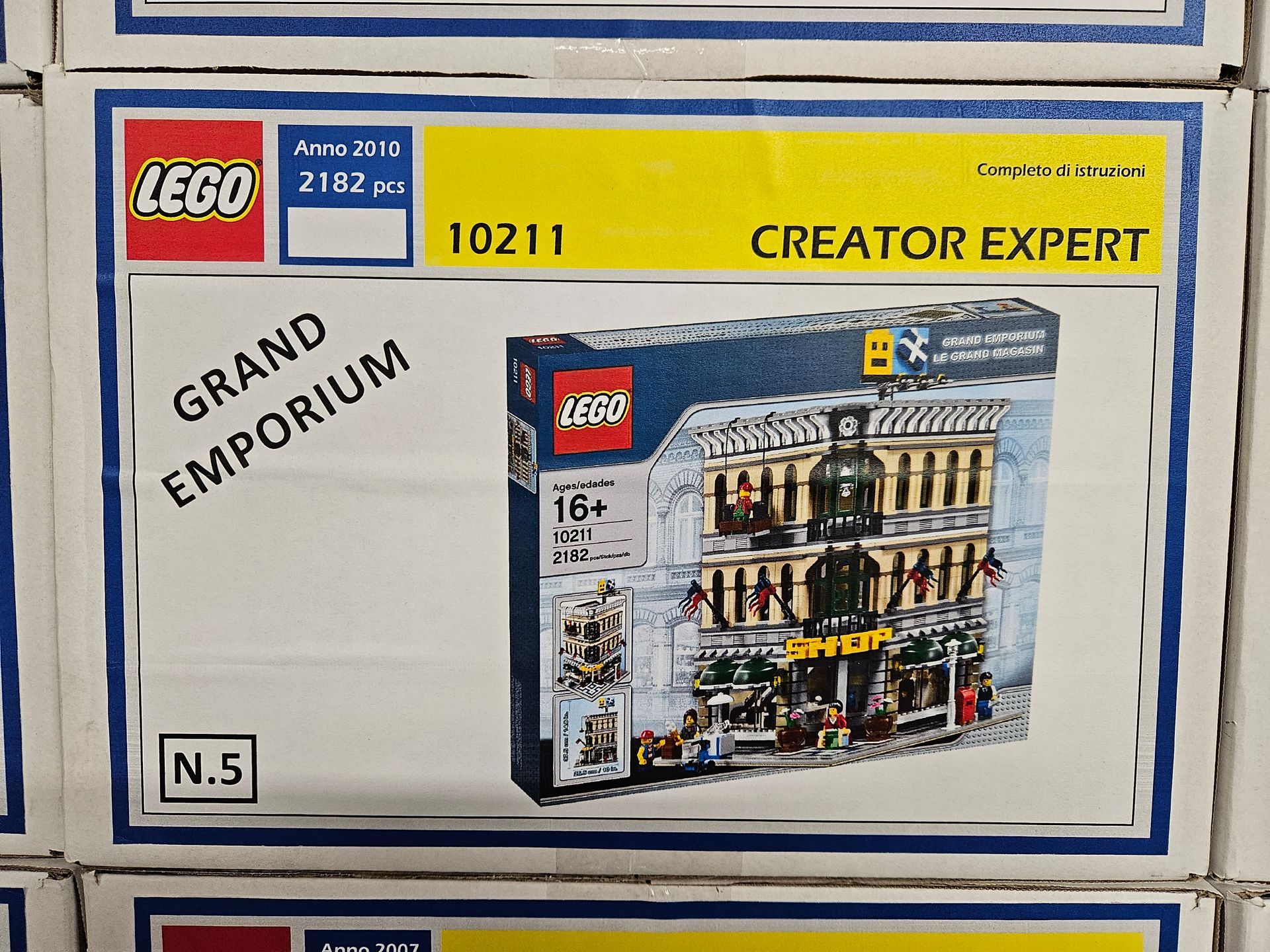 lego 10211
