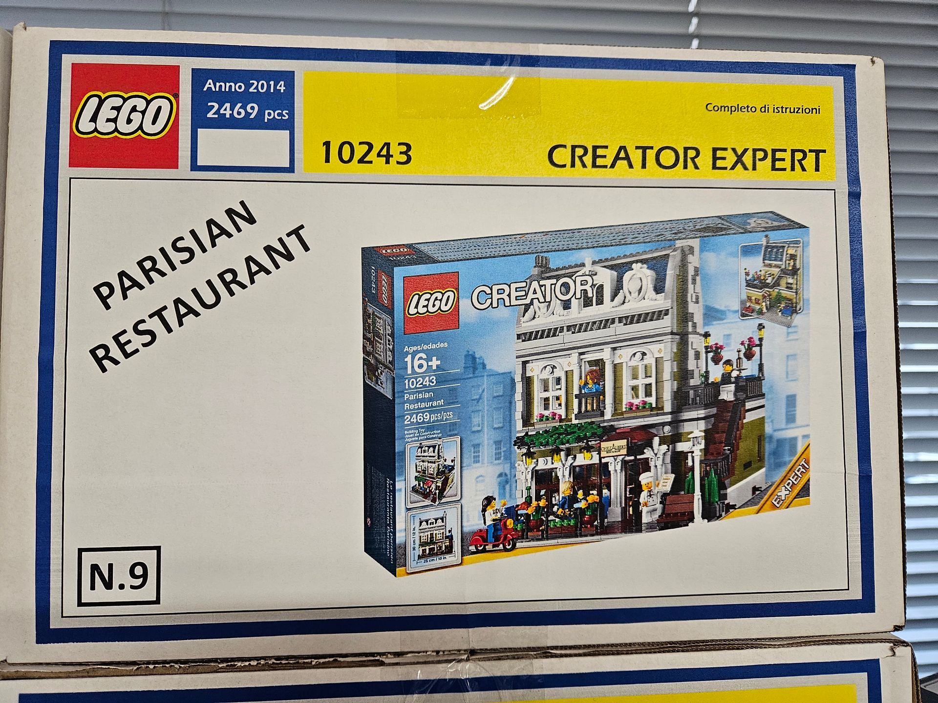 lego 10243