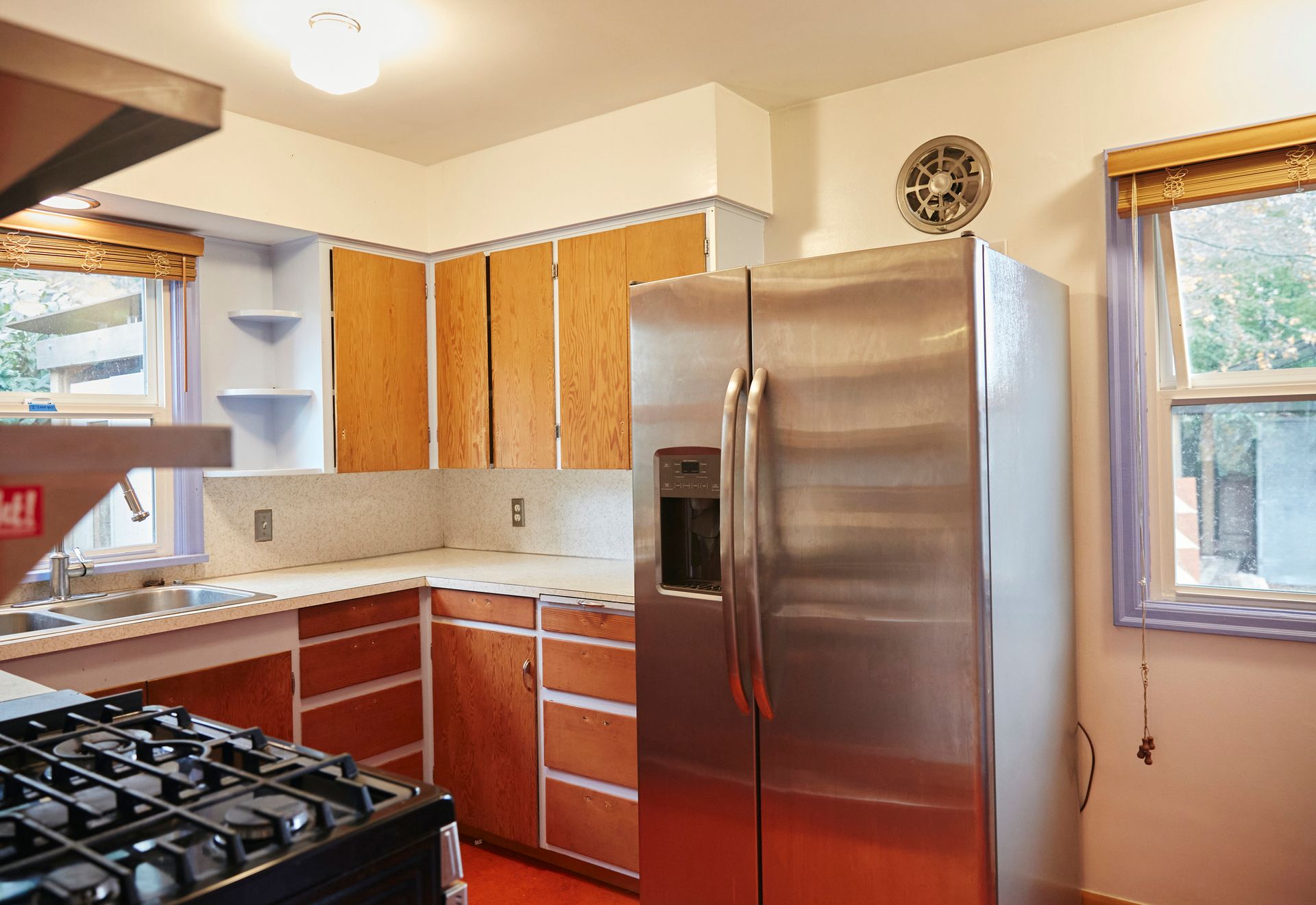 A retro run down kitchen - Roanoke, VA - Appliance Repair Service