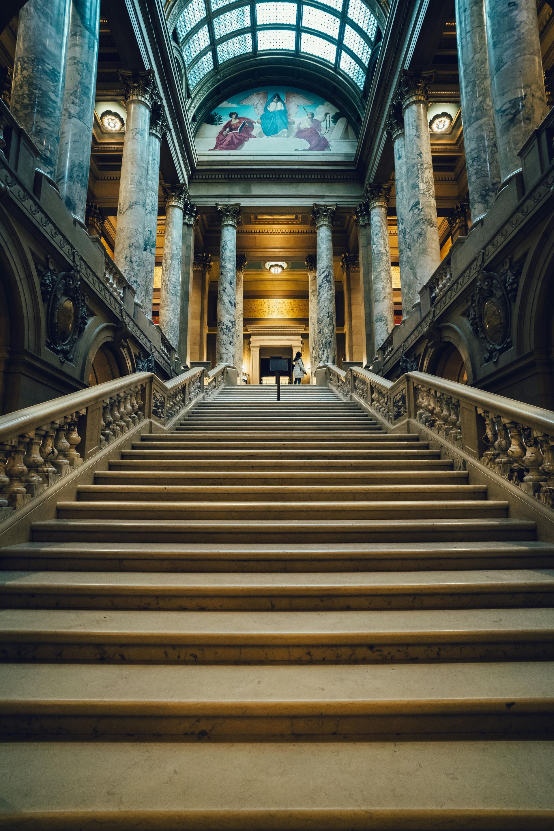 A long set of stairs leading up to the top of a building.