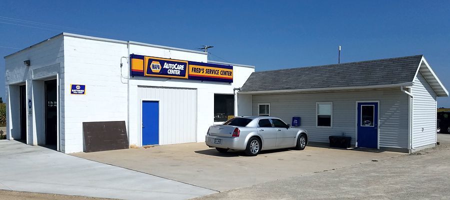 Exterior of Fred's Service Center, LLC in Randolph, WI