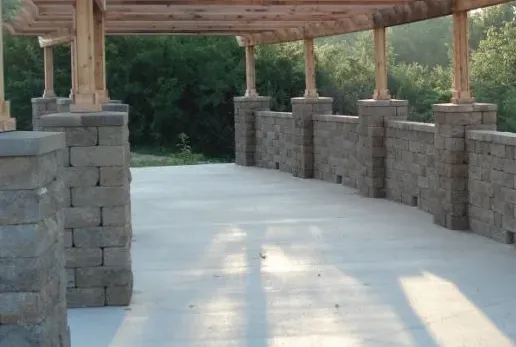 Courtyard — Minneapolis, MN — Landscape & Concrete Center