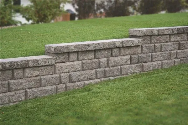 Colonial Rochester Wall Steps — Minneapolis, MN — Landscape & Concrete Center