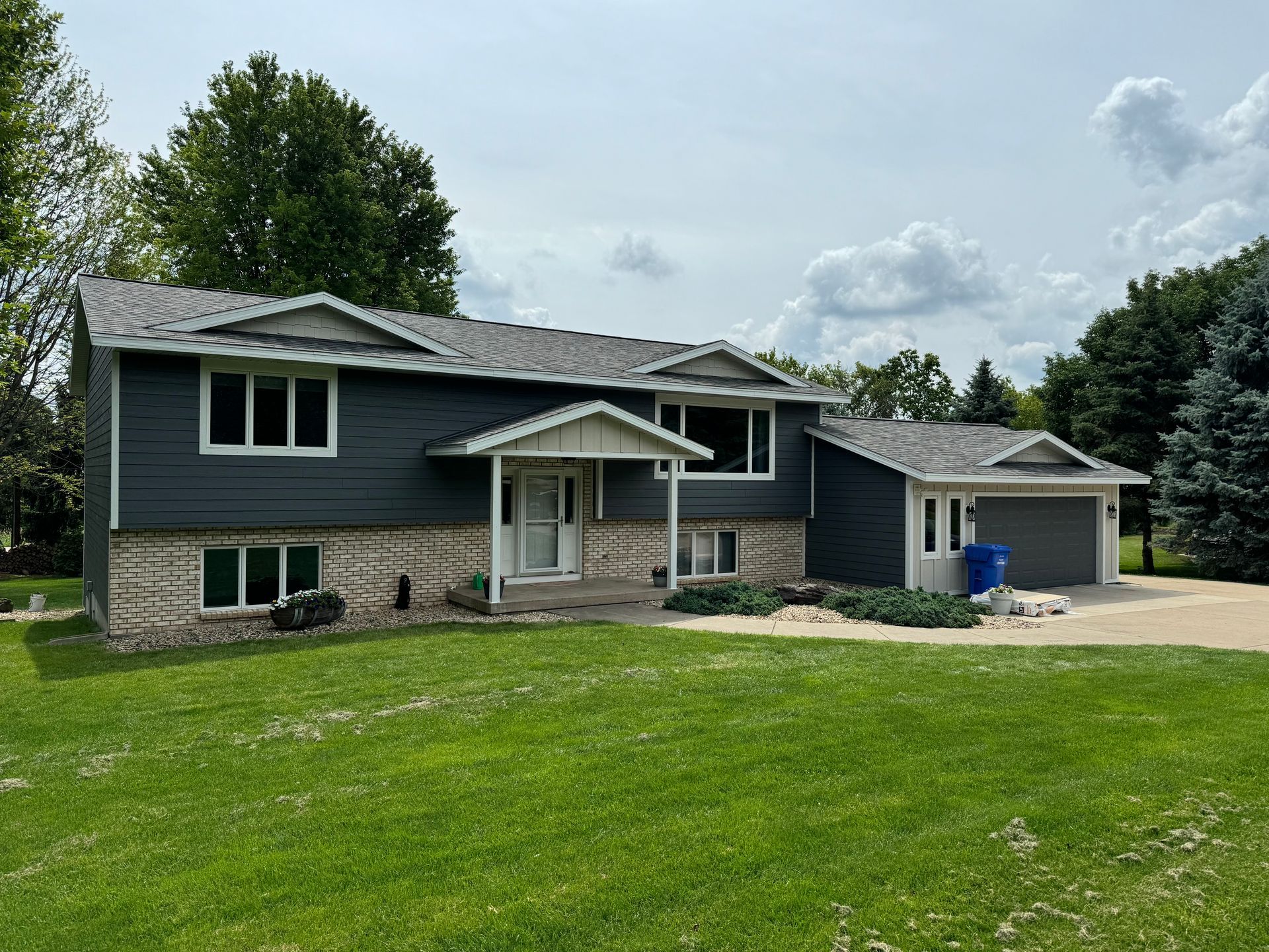 newly sided home in Janesville, WI