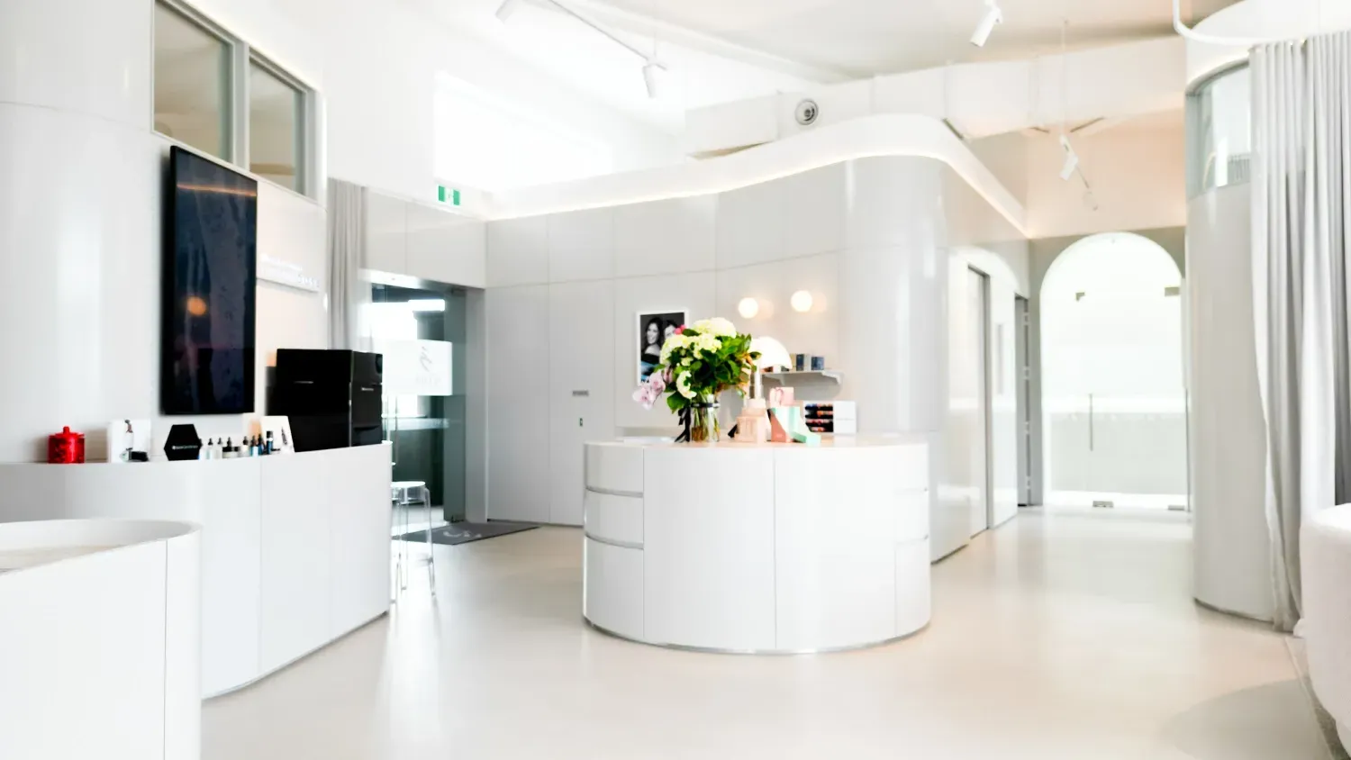 There is a round table in the middle of the room.