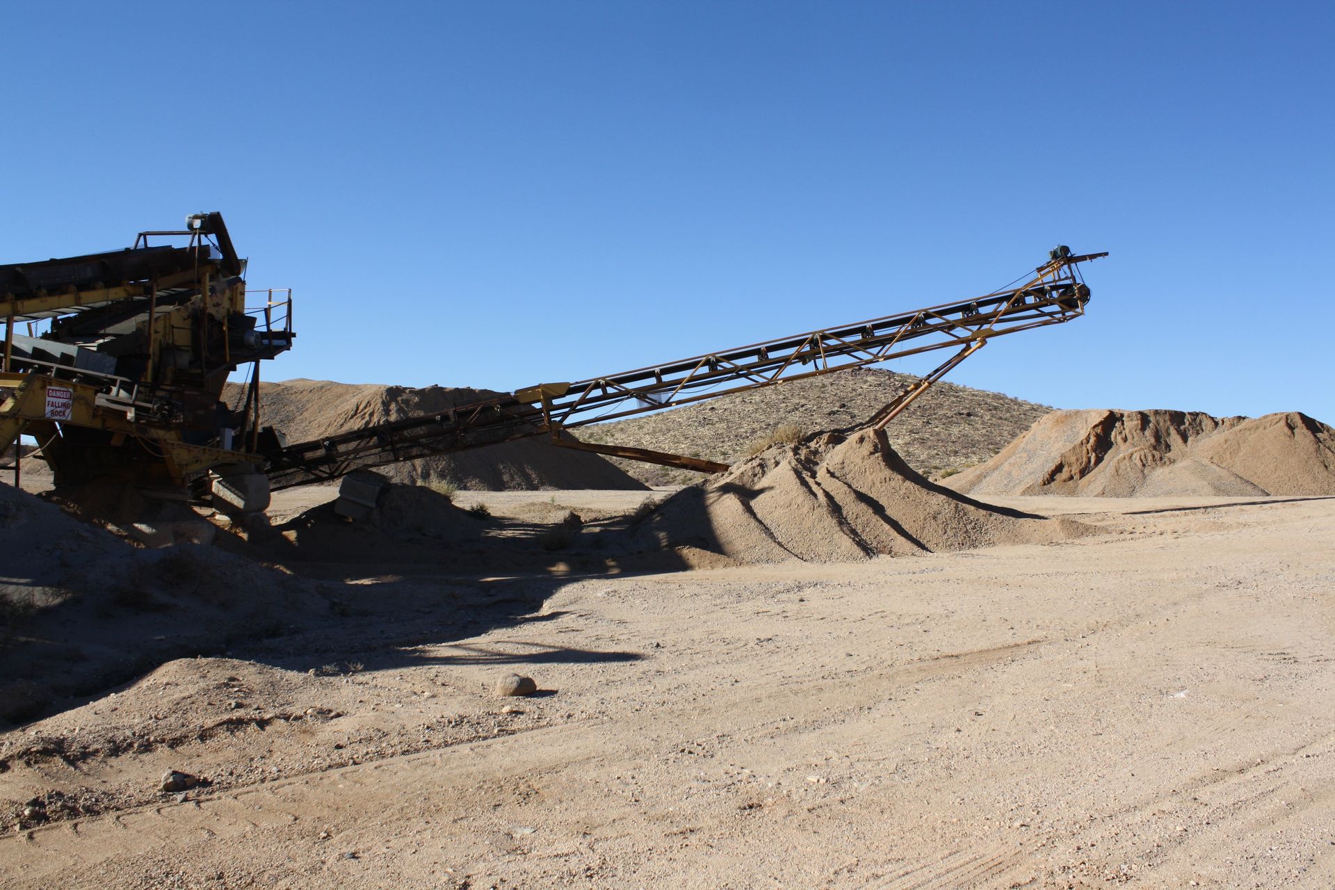 Machinery, Gravel and Sand — Kingman, AZ – Desert Construction Inc