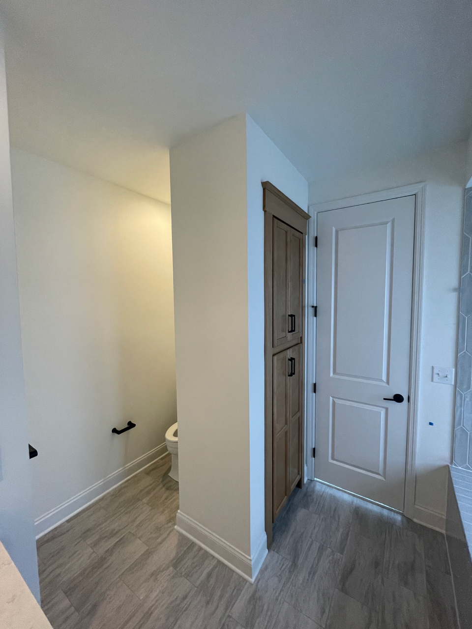 Create the Perfect Bathroom Nook for Your Mid-MO Home! Reach Out to Big Tree Construction.