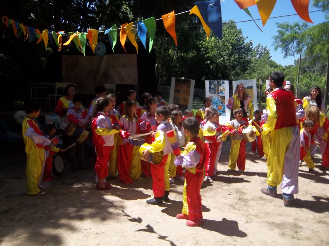 APRENDIZAJE COOPERATIVO BASADO EN PROYECTOS COMUNITARIOS