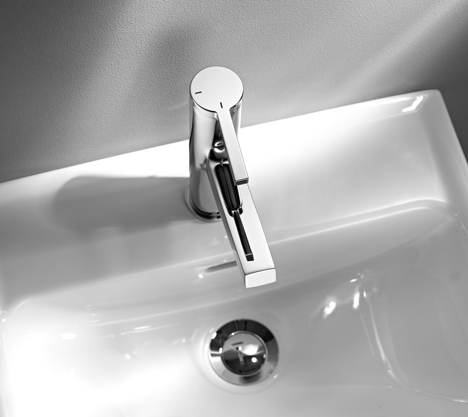 ברזים לאמבטיה בלאנקו