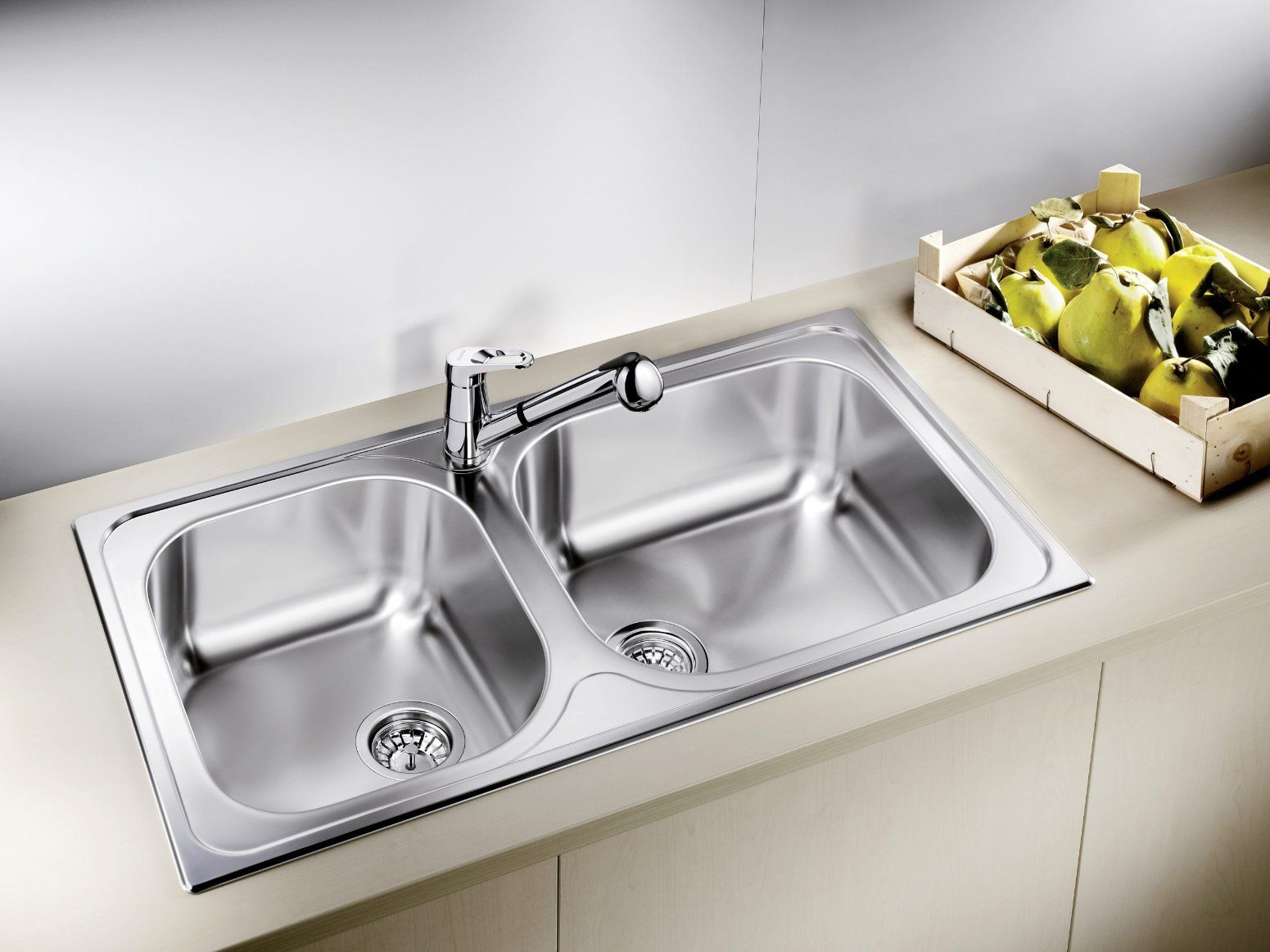 כיור נירוסטה