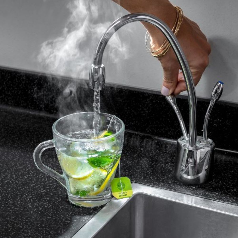 מערכות מים חם/קר