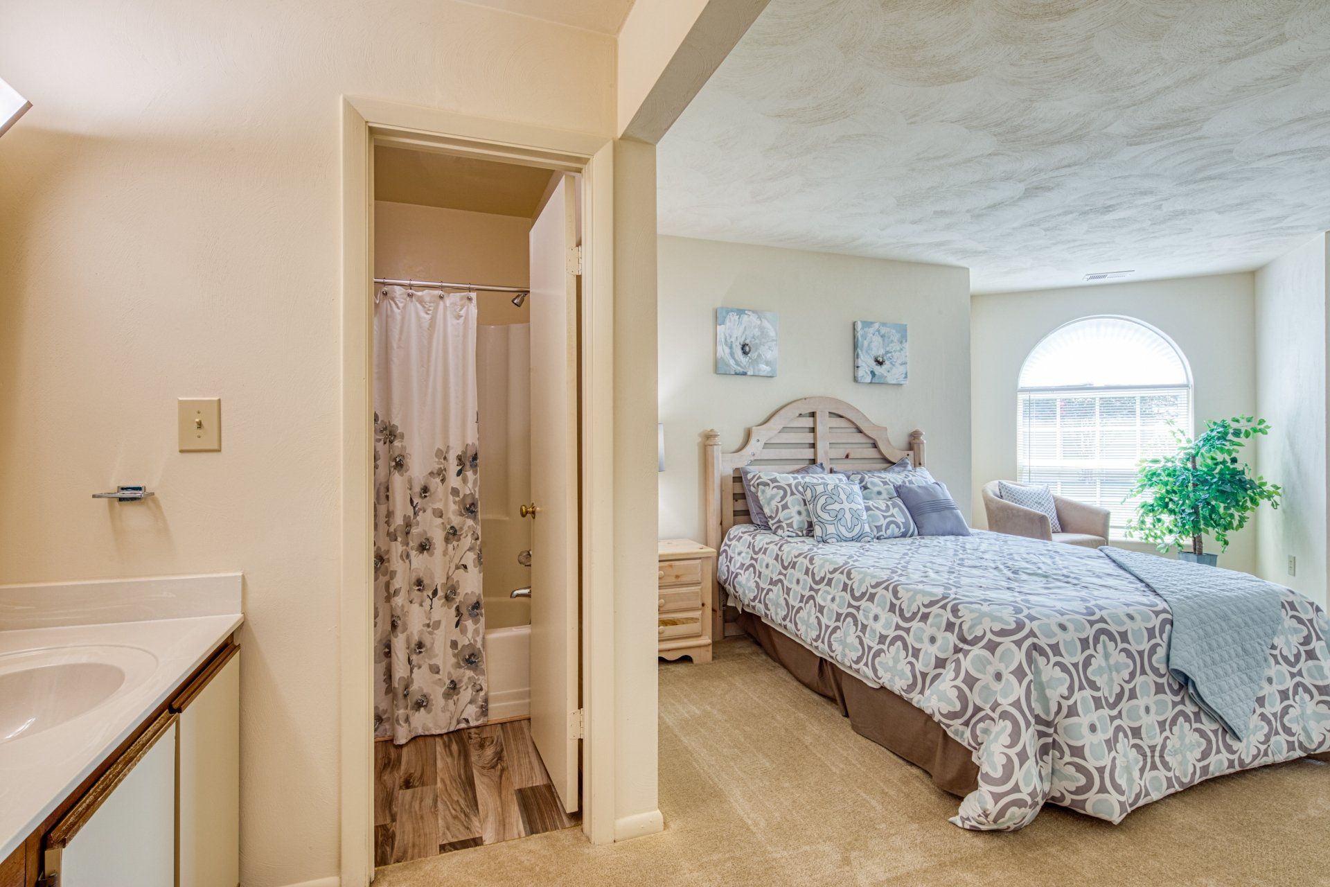 summer station apartments