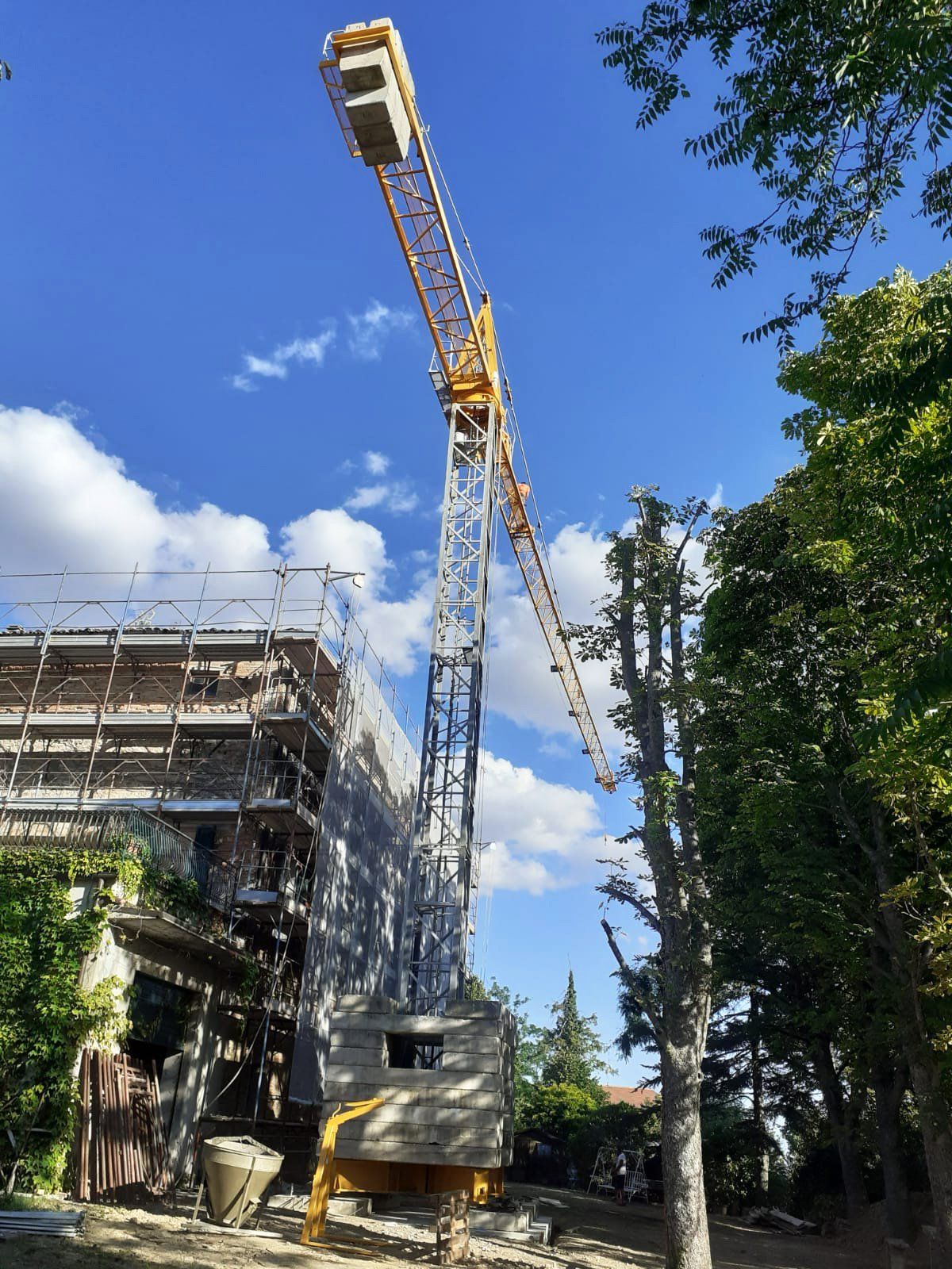 gru VITALONI NOLEGGIO