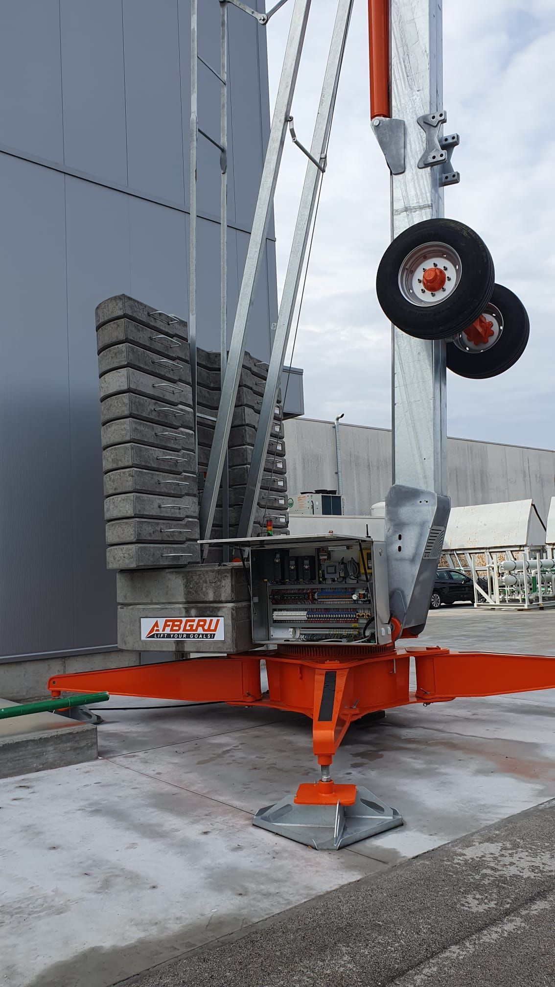 vendita gru Vitaloni