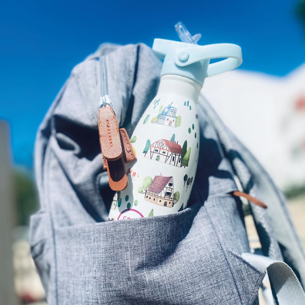 Garrafa térmica Tudor Village da Cool Bottle