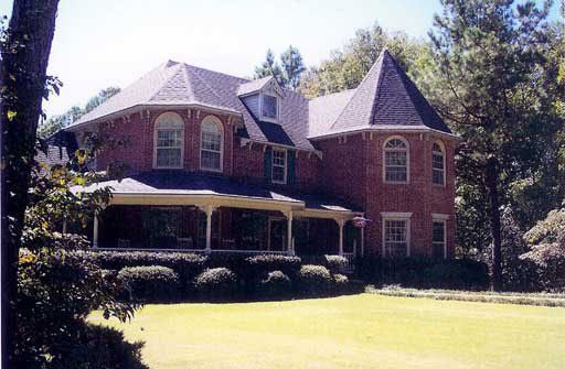 Side of Large House — Decatur, AL — Guaranty Roofing